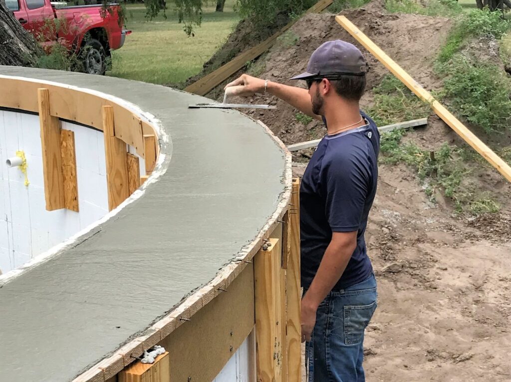 Using Plywood for Curved Concrete Forms: Techniques and Tools